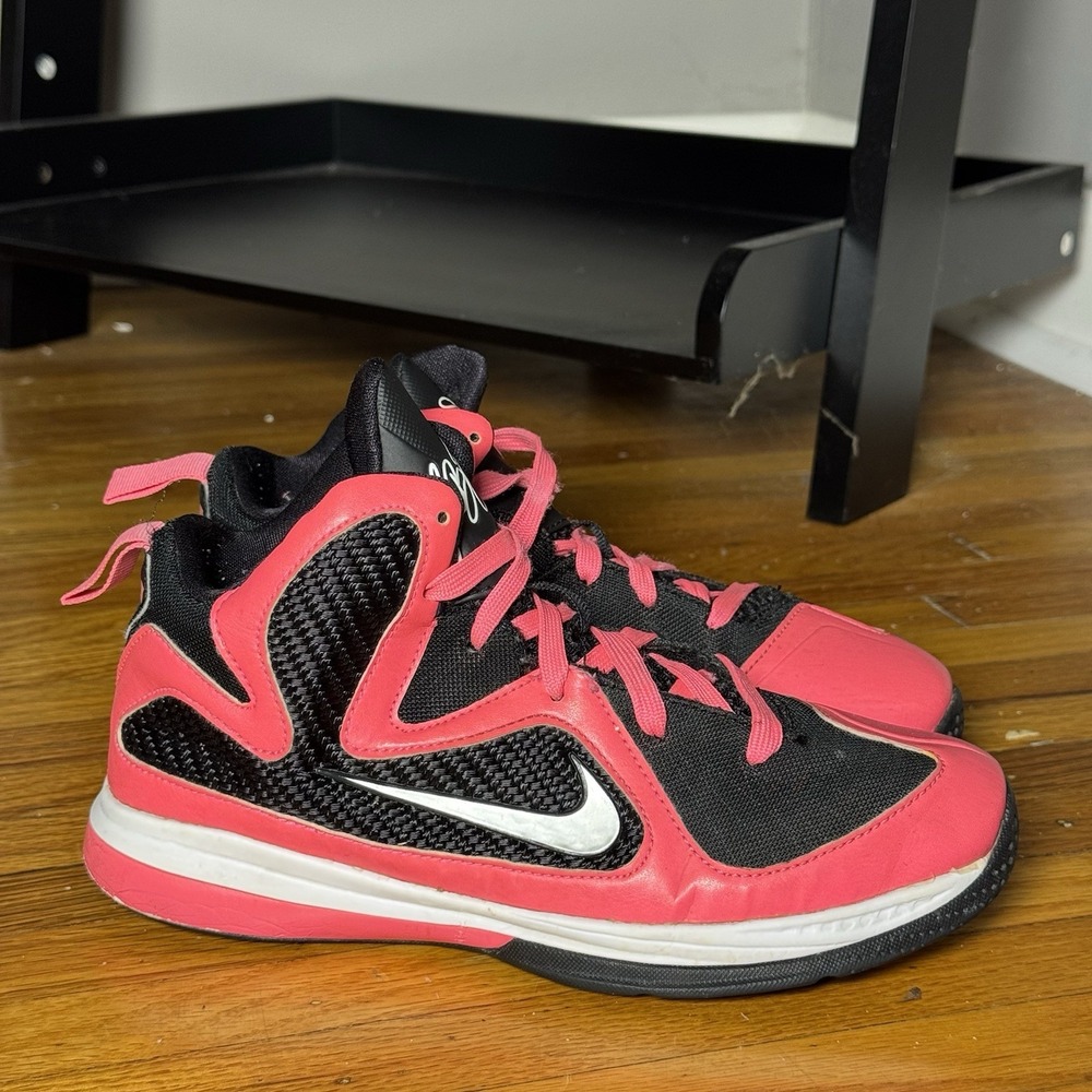 Nike LeBron 9 Fireberry Pink Black Basketball Shoes 472665-600 Kids Size 3Y PS